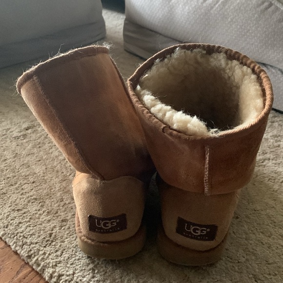 Ugg boots - Picture 2 of 4